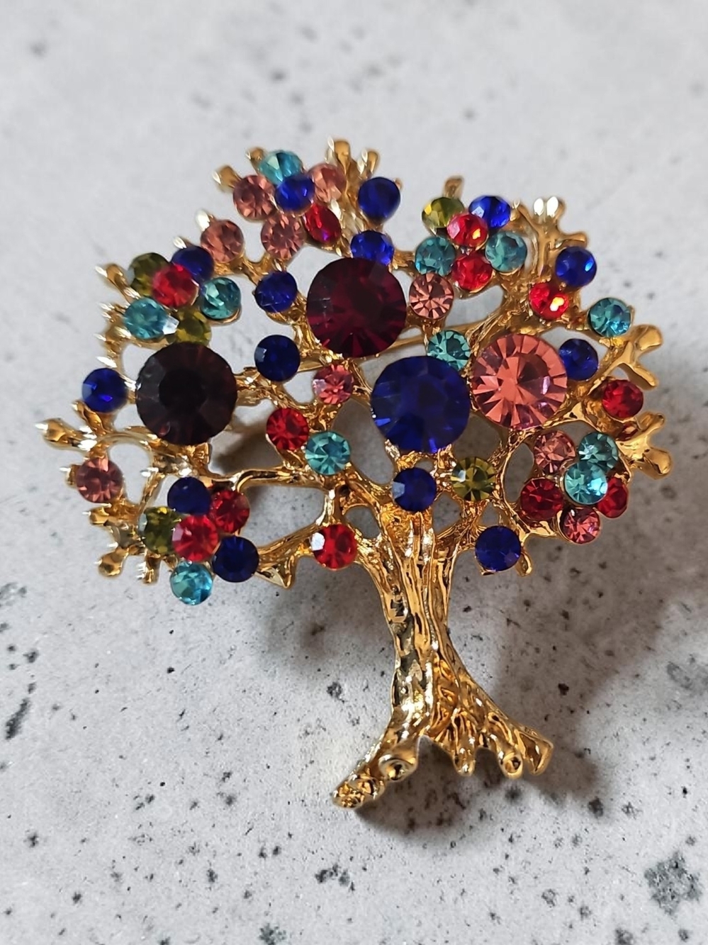 Sassified Boutique Nwt Gold-Tone Multicolor Crystal Tree Brooch .